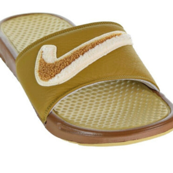 nike benassi jdi chenille slide